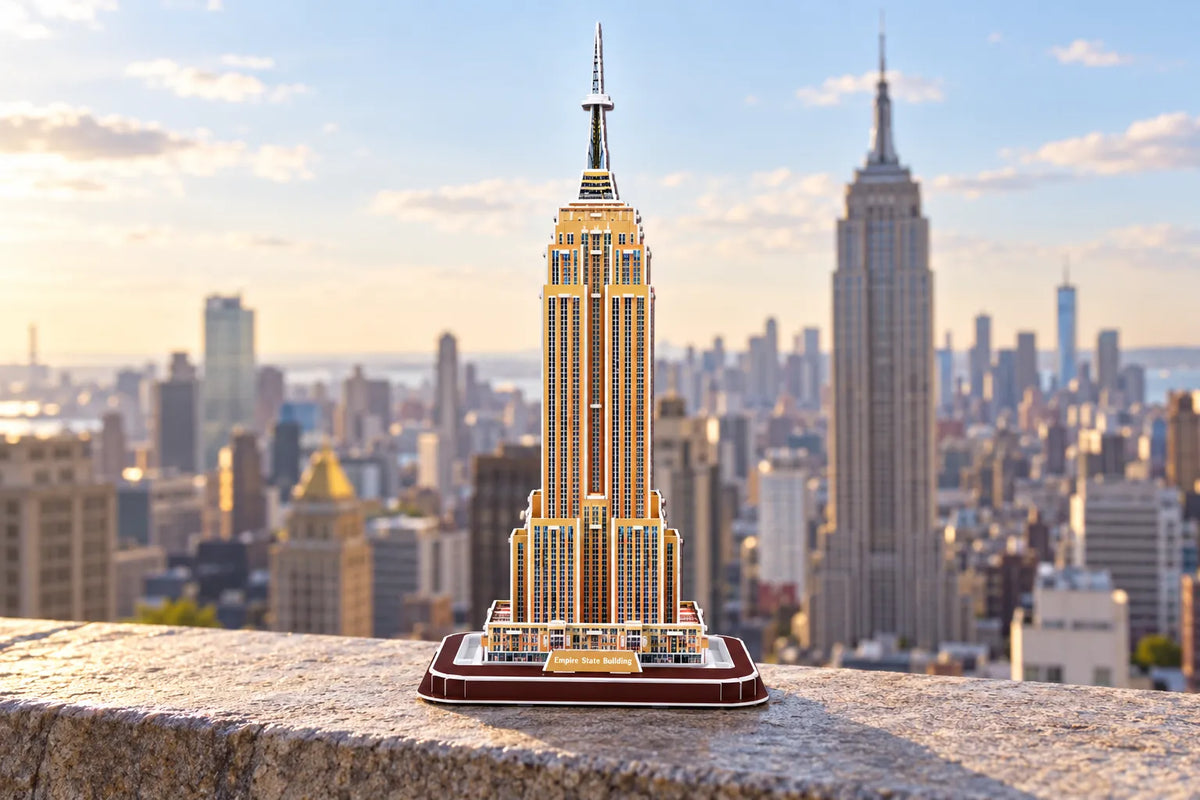 Maquette en bois - LâEmpire State Building de New York