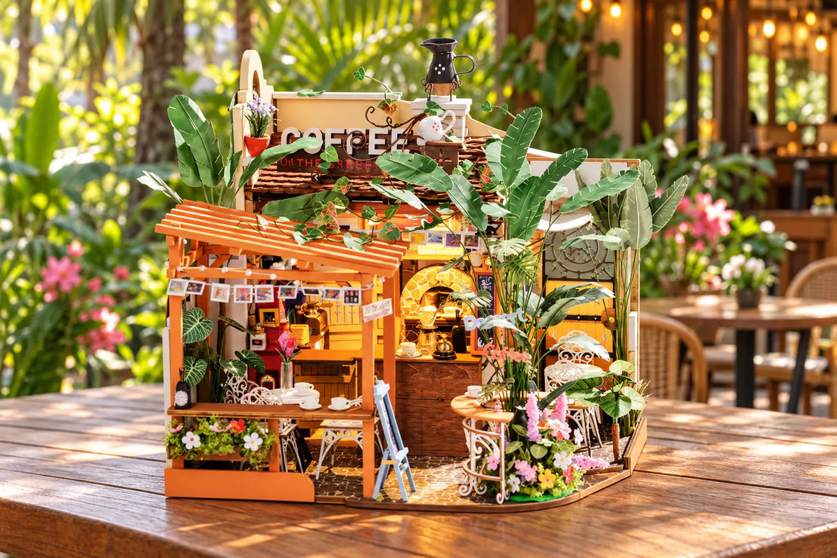 Maquette en bois - Maison à thème, le café dans le jardin