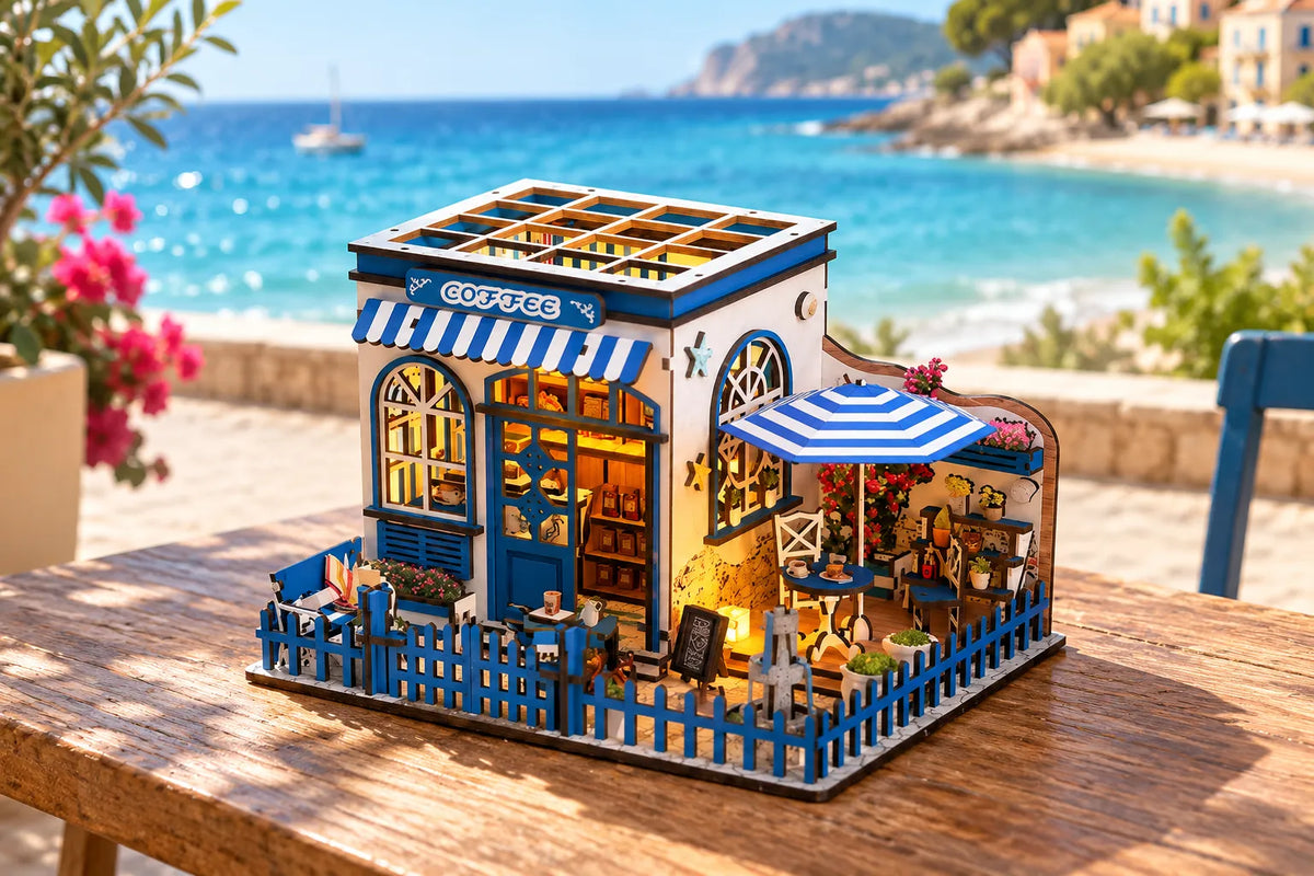 Maquette en bois - Maison à thème, le café de Santorin