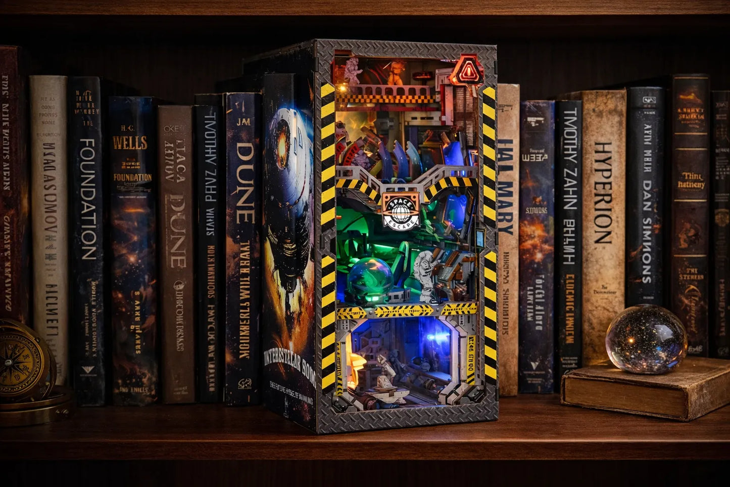 Maquette en bois - Serre-livres, vaisseau spatial