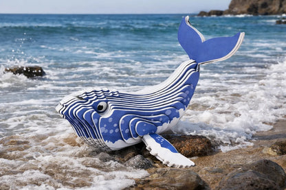 Maquette en bois - Baleine colorée