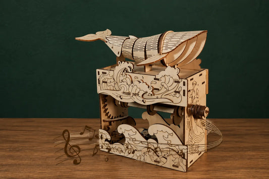 Maquette en bois - Boite à musique baleine