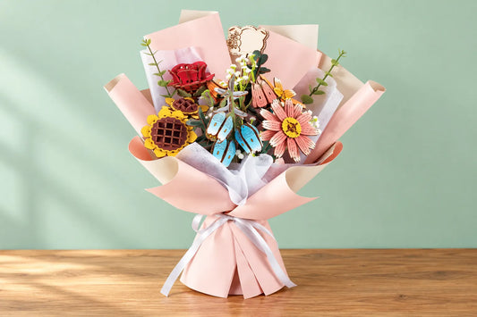 Maquette en bois - Bouquet cadeau de fleurs variées