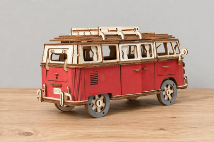 Maquette en bois - Caravane rouge
