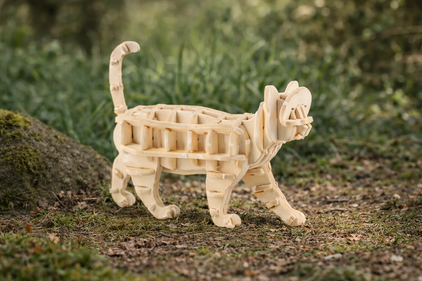 Maquette en bois - Chat qui marche