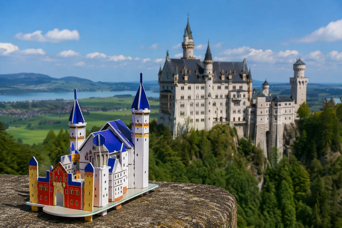 Maquette en bois - Château de Neuschwanstein coloré