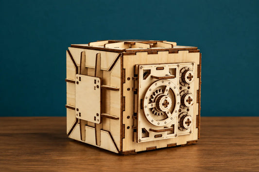 Maquette en bois - Coffre fort tirelire