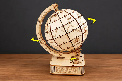 Maquette en bois - Globe terrestre