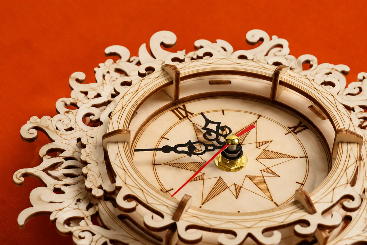 Maquette en bois - Horloge rose des vents