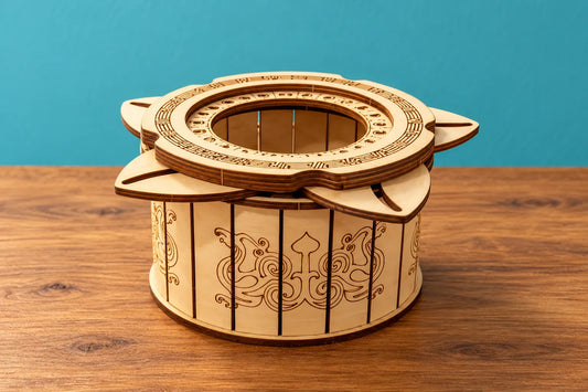 Maquette en bois - La boîte à ouverture en iris