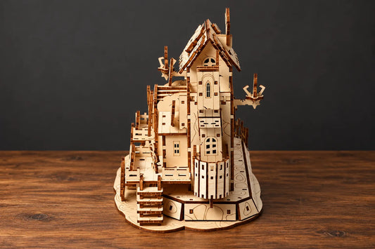 Maquette en bois - La maison hantée lumineuse