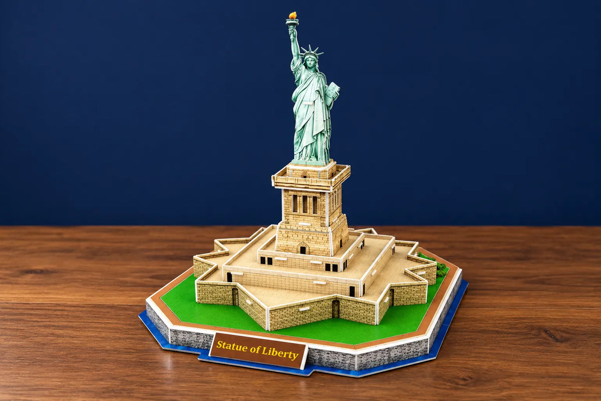 Maquette en bois - La statue de la Liberté de New-York