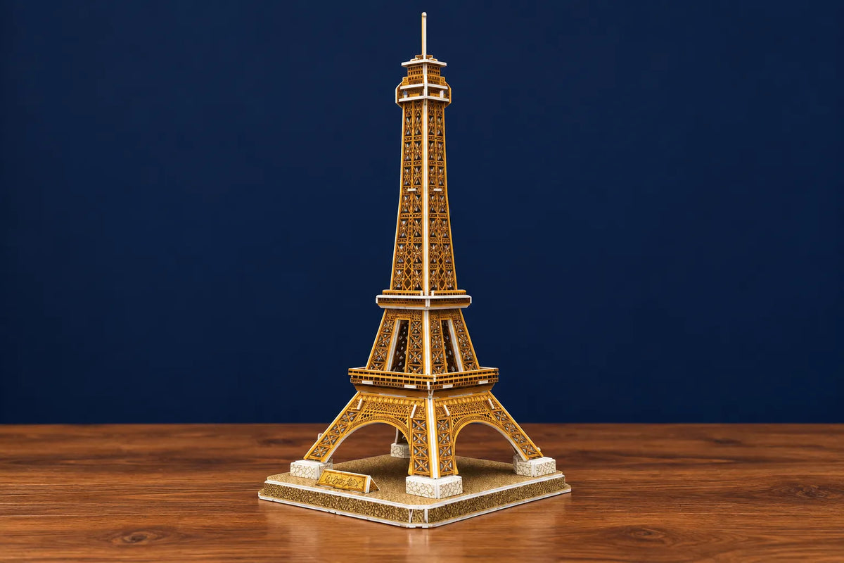 Maquette en bois - La tour Eiffel de Paris