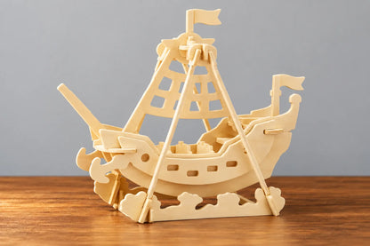 Maquette en bois - Le bateau pirate à bascule