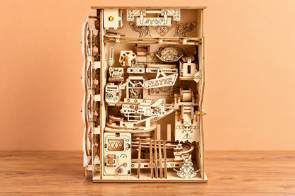 Maquette en bois - Le circuit de billes des robots