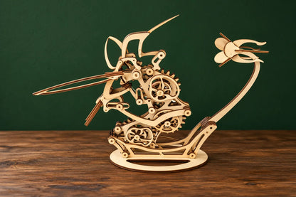 Maquette en bois - Le colibri et la fleur