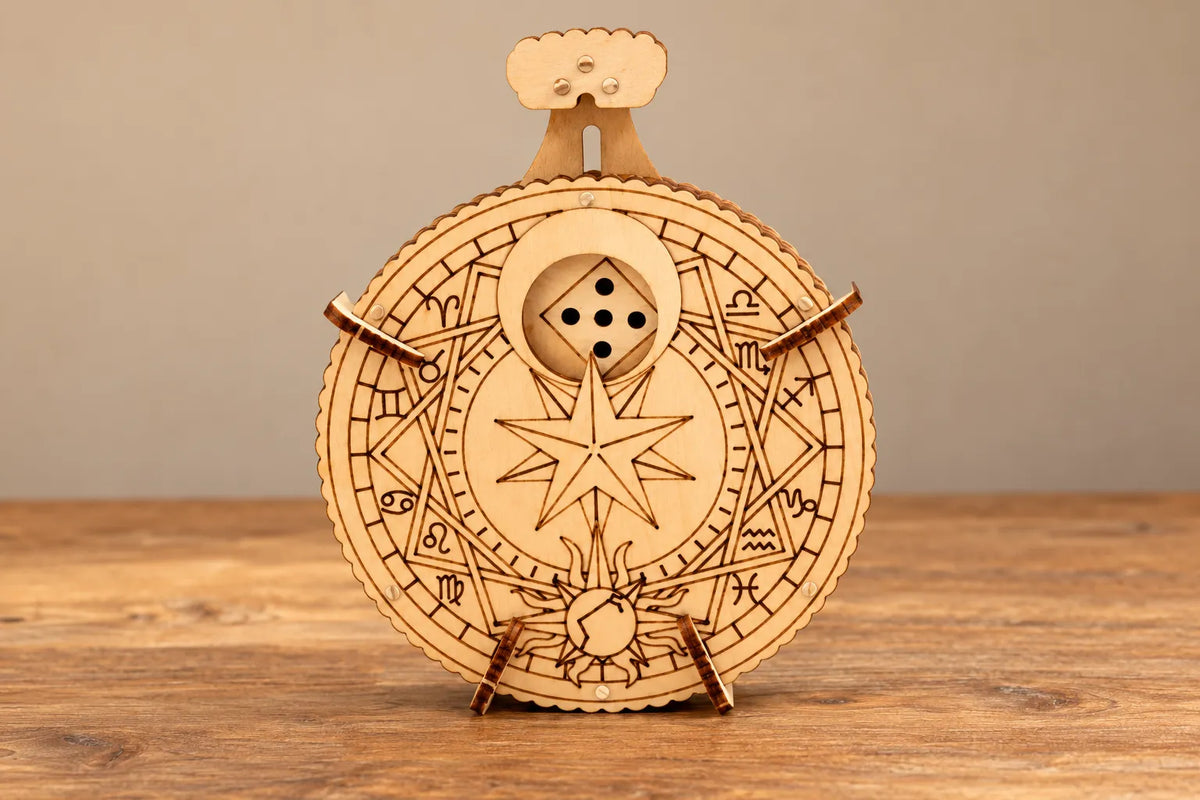 Maquette en bois - Le dé céleste du zodiaque