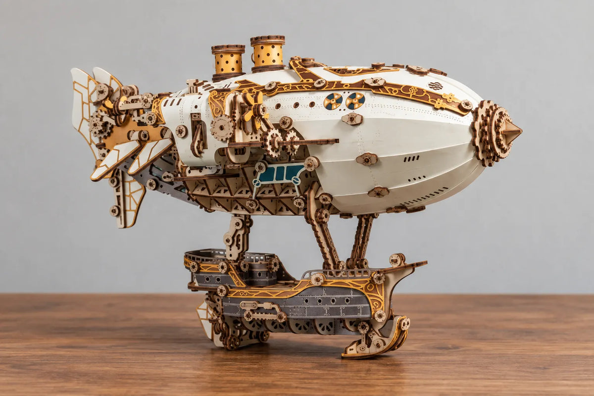 Maquette en bois - Le dirigeable steampunk