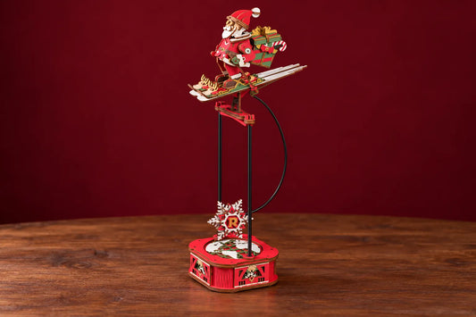 Maquette en bois - Le Père Noël à skis à balancier