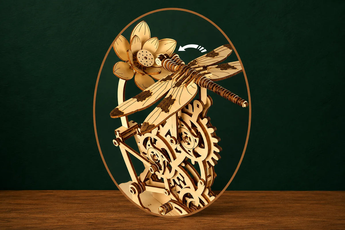 Maquette en bois - Libellule et fleur