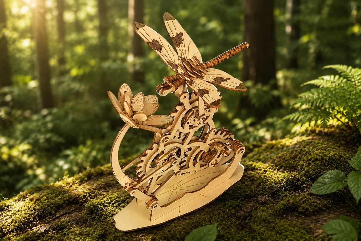 Maquette en bois - Libellule et fleur