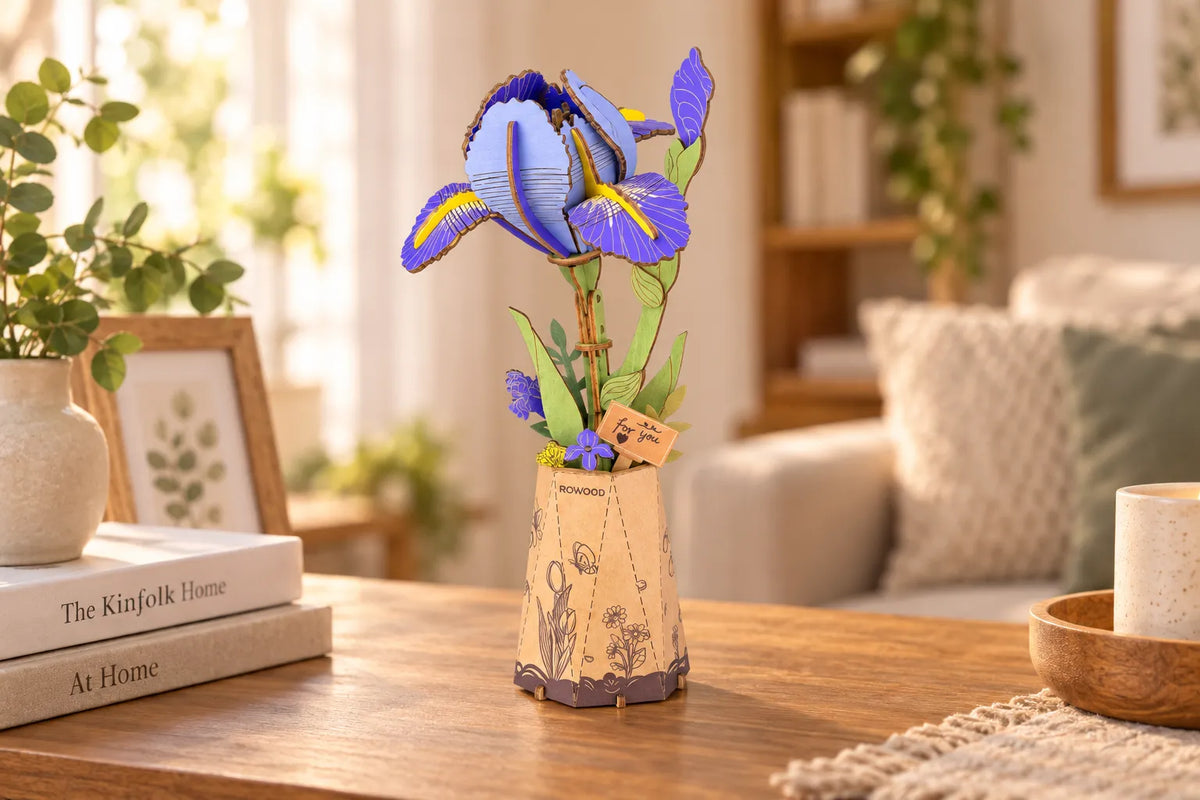 Maquette en bois - L'iris bleu-violet