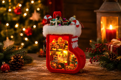 Maquette en bois - Maison à thème, chaussette de Noël