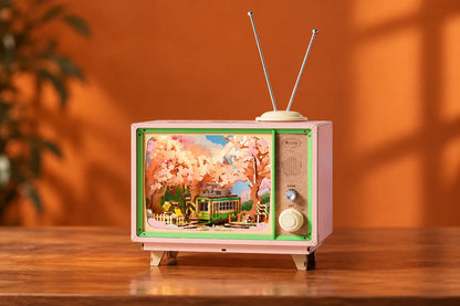 Maquette en bois - Maison à thème, le train sous les cerisiers