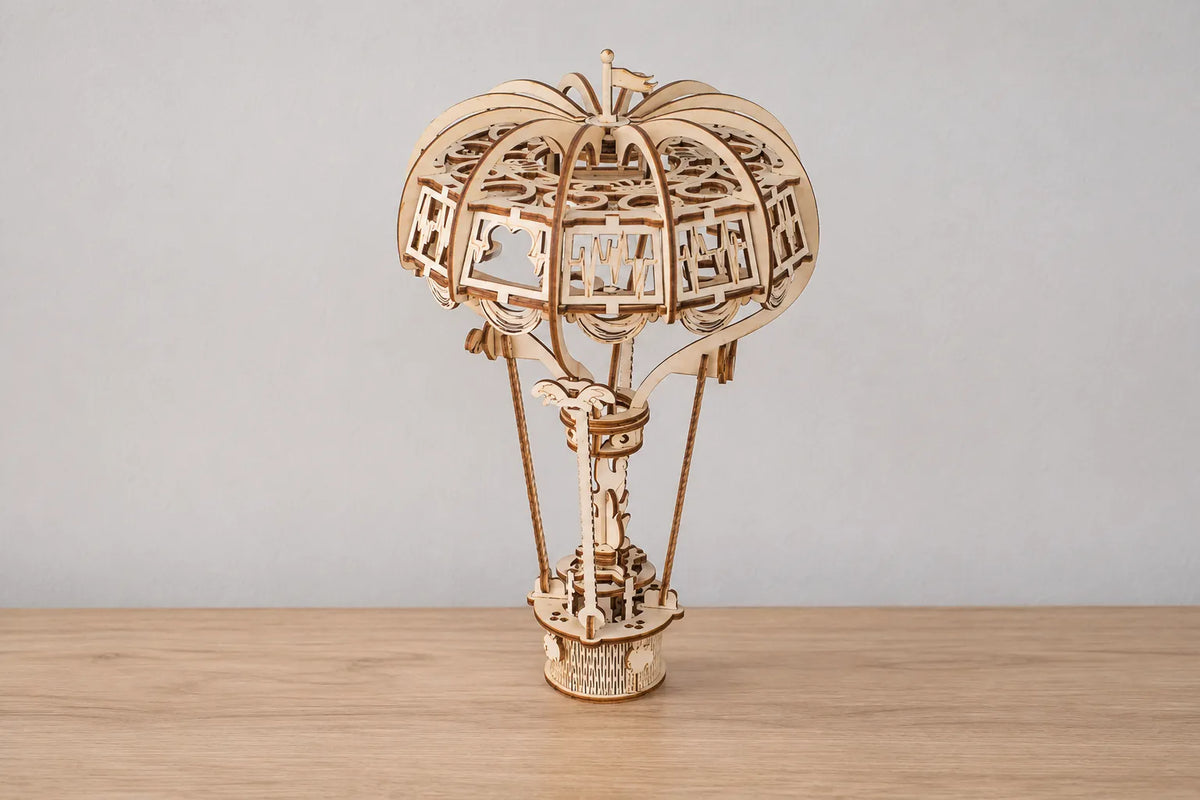 Maquette en bois - Montgolfière