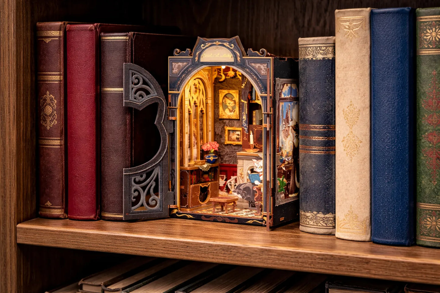 Maquette en bois - Serre-livres, bibliothèque de chat