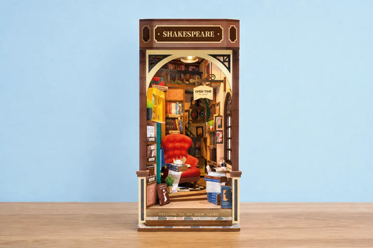 Maquette en bois - Serre-livres, librairie Shakespeare