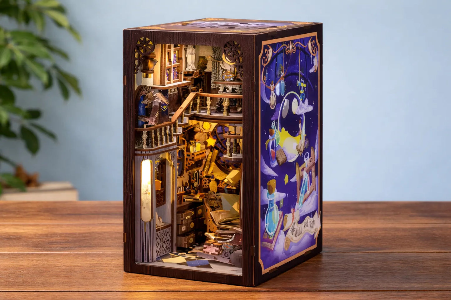 Maquette en bois - Serre-livres, maison de l'astrologie