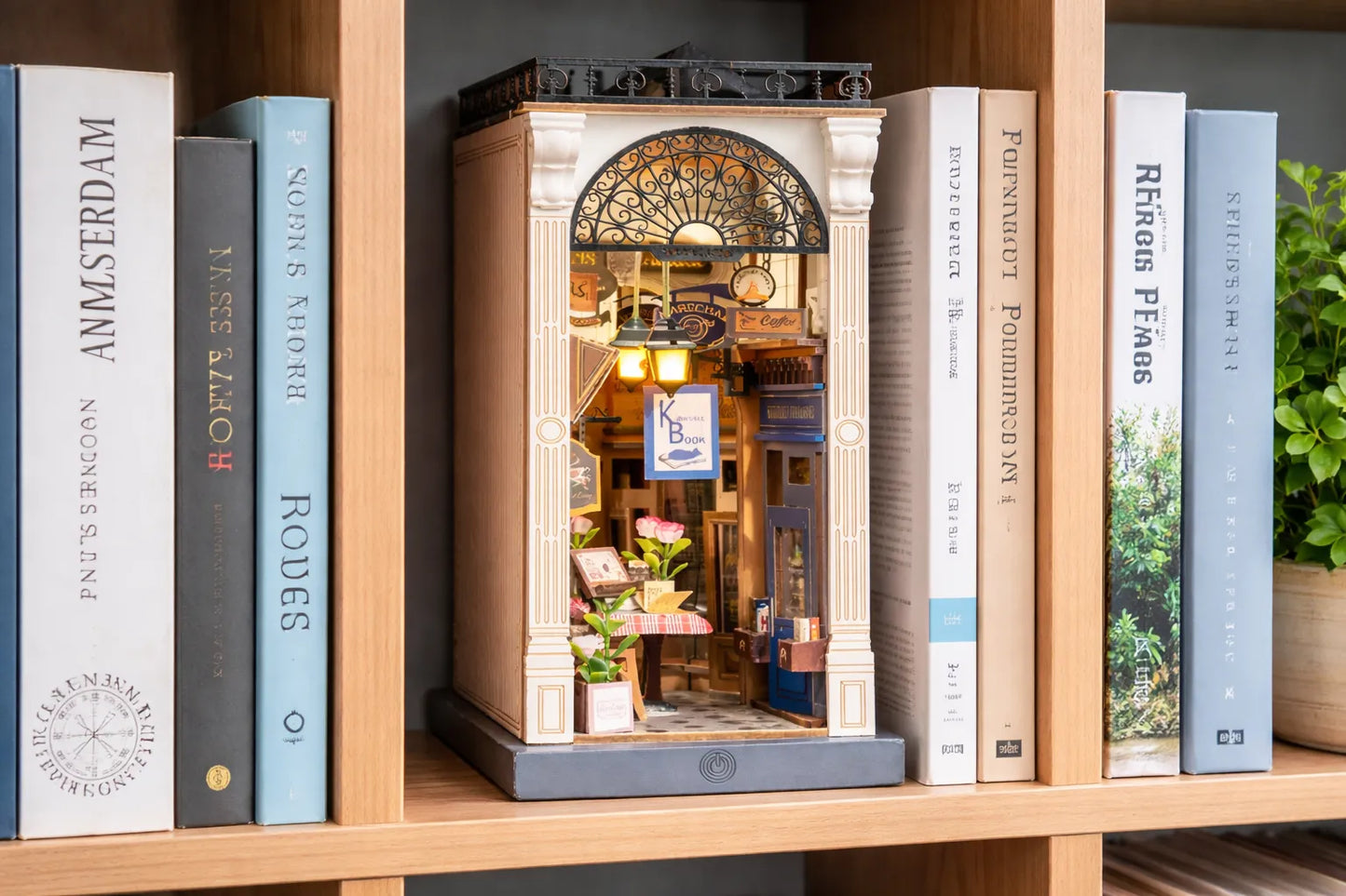 Maquette en bois - Serre-livres, petit restaurant