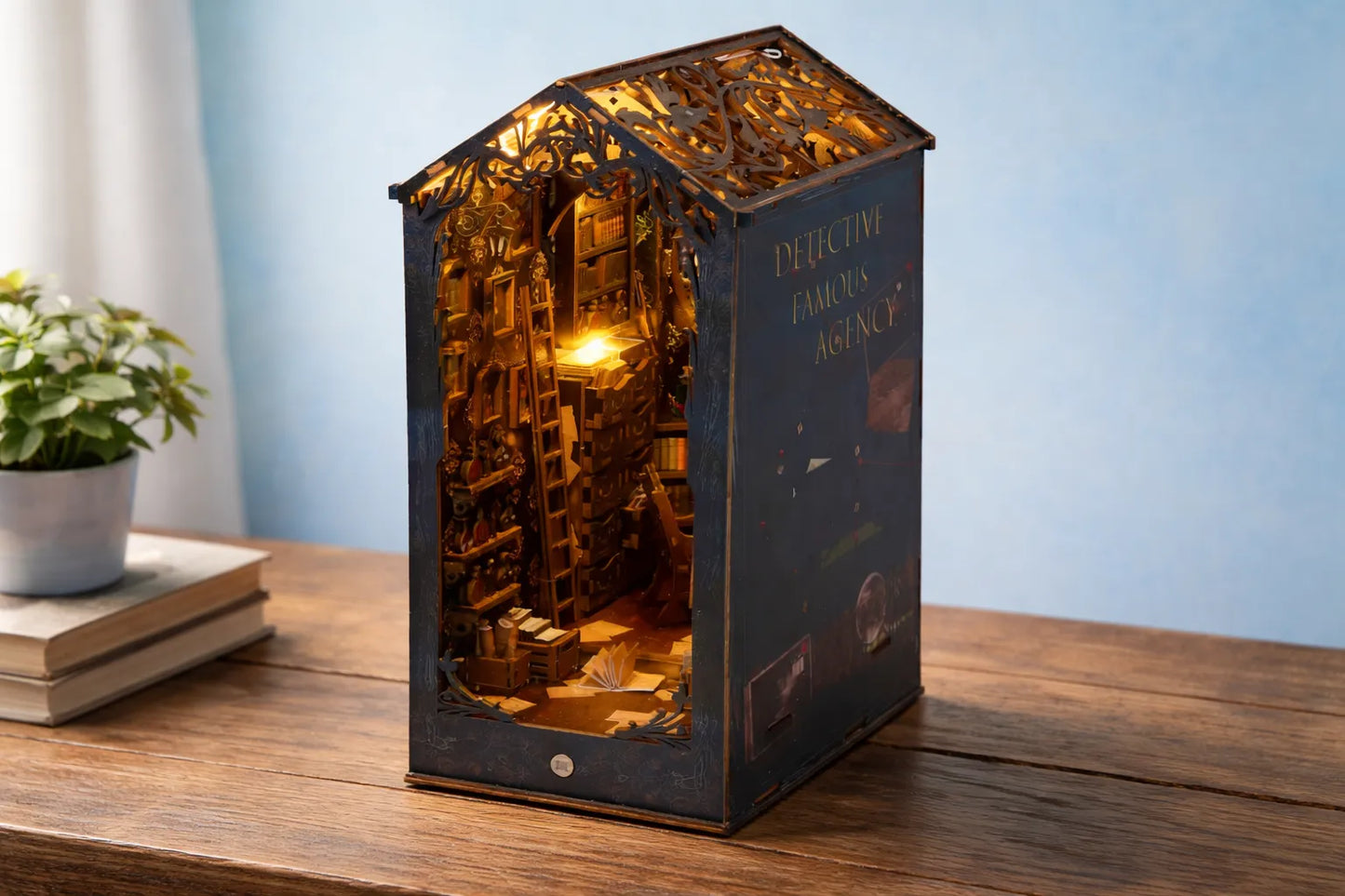 Maquette en bois - Serre-livres, salon de Sherlock Holmes