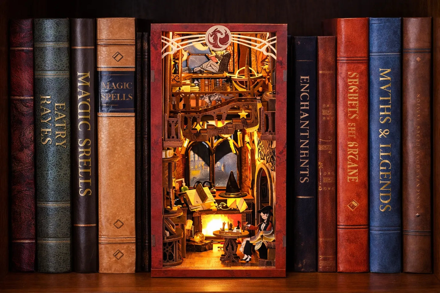 Maquette en bois - Serre-livres, sorcière au coin du feu
