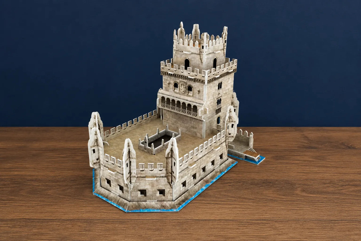 Maquette en bois - Tour de Belem colorée