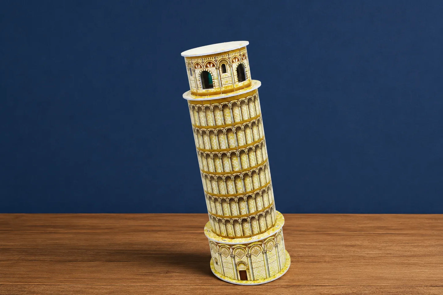 Maquette en bois - Tour de Pise colorée