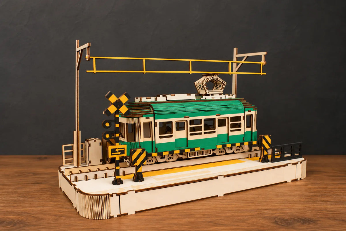 Maquette en bois - Tramway coloré